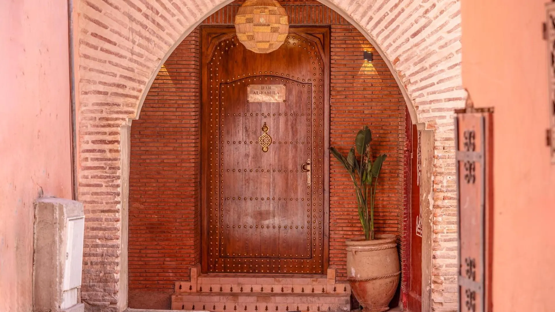 Maison d'hôtes Dar Al-Famila Hamam & Spa Marrakesh